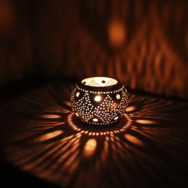 set of 3 brass candle holders - Image 4