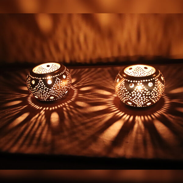 set of 3 brass candle holders - Image 5